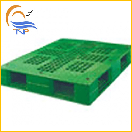 Pallet nhựa xanh lục